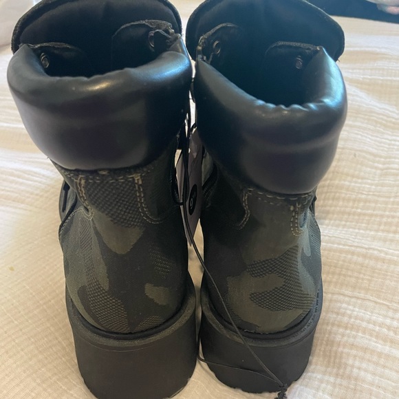 Universal Thread Camo Lug Sole Boot - Picture 4 of 6